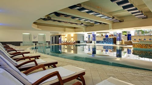 Valamar Diamant Hotel - Poletni oddih za dvoje v Poreču, Poreč, Istra, Hrvaška - 1320 EUR - 5x nočitev v Superior sobi za 2 osebi, Polpenzion z vključenimi brezalkoholnimi negaziranimi pijačami iz avtomata ob obrokih