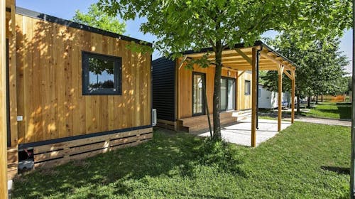 Terme Ptuj - Mobilne hiške - Oddih v dvoje v mobilni hiški med vikendom, Ptuj, Slovenija - 256 EUR - 2x nočitev v mobilni hiški za 2 osebi, Polpenzion