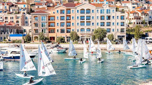 Luštica bay Vacation homes - Družinska vrhunsko poletje v zalivu Luštica, Tivat, Črna gora - 236 EUR - 2x nočitev v enosobnem apartmaju Residence Centrale za 2 osebi (1 otrok do 12,99 let brezplačno), Dostop do Chedi plaže