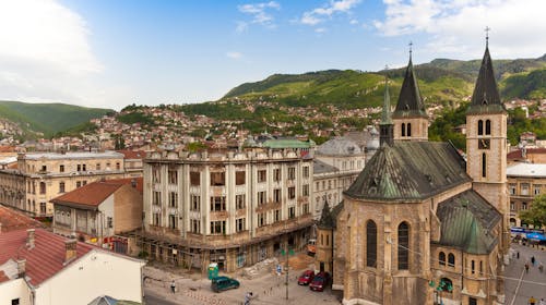 Hotel Boss - Oddih v središču Sarajeva, Sarajevo, Bosna in Hercegovina - 65 EUR - 1x nočitev v Deluxe sobi s pogledom na mesto za 2 osebi (otrok do 6 let brezplačno), Zajtrk