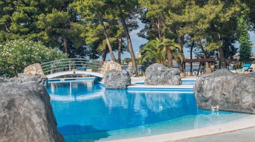 Matilde Beach Resort - Družinski pomladni oddih v Vodicah, Vodice, Dalmacija, Hrvaška - 329 EUR - 2x nočitev v Junior apartmaju pogled park za 2 osebi (2 otroka do 13,99 let brezplačno), Zajtrk