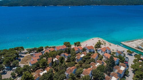 Amadria Park Camping Šibenik - Poletje v Solarisu - Standard mobilna hiška, Šibenik, Dalmacija, Hrvaška - 1200 EUR - 5x nočitev v mobilni hiški Standard za do 6 oseb (4 odrasle osebe in 2 otroka do 11,99 let), Pijača dobrodošlice ob prijavi