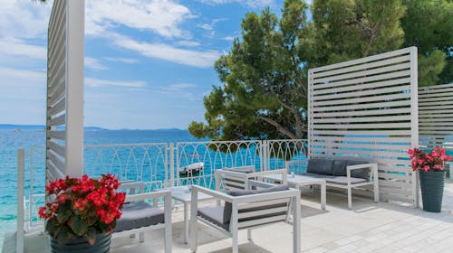 Amadria Park Camp Trogir - Pomlad v čudovitem Trogirju, Seget Vranjica, Trogir, Hrvaška - 190 EUR - 2x nočitev v apartmaju tip A1 (2+2) za do 2 odrasli osebi (2 otroka do 12 let brezplačno), Pijača dobrodošlice ob prihodu