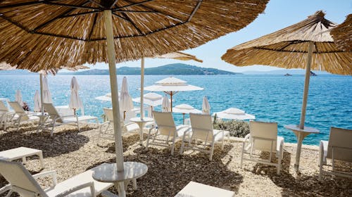 Amadria Park Camp Trogir - Pozdrav poletju v čudovitem Trogirju, Seget Vranjica, Trogir, Hrvaška - 300 EUR - 2x nočitev v apartmaju tip A2 (4+2) za do 4 odrasle osebe (2 otroka do 12 let brezplačno), Pijača dobrodošlice ob prihodu