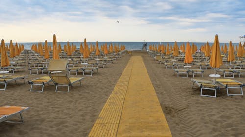 Hotel Capitol - All inclusive top poletna sezona ob obali Riminija, San Mauro A Mare, Italija - 1834 EUR - 7x nočitev v dvoposteljni sobi z balkonom za 2 osebi, All inclusive v hotelski restavraciji