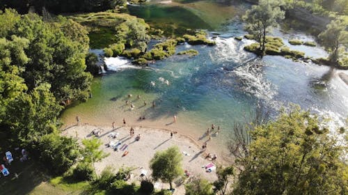Apartmaji Oeneus - Oddih v bližini reke Une in Japodskih otokov s čari neokrnjene narave, Bihać, Bosna in Hercegovina - 203 EUR - 2x nočitev v apartmaju za 2 osebi (4 otroci brezplačno), Brezplačen Wi-Fi