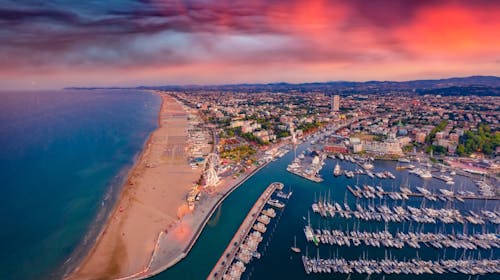 Hotel Capitol - All inclusive poletje ob obali Riminija, San Mauro A Mare, Italija - 1200 EUR - 5x nočitev v dvoposteljni sobi z balkonom za 2 osebi, All inclusive v hotelski restavraciji