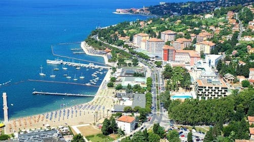 Hoteli LifeClass - Hotel Slovenija - 5-zvezdični predpoletni in poletni oddih, Portorož, Slovenija - 398 EUR - 2x nočitev v dvoposteljni sobi za 2 osebi (1. otrok do 12. leta brezplačno), Zajtrk