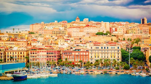 Poletje na Sardiniji, Sardinija, Italija - 1599 EUR - 7x nočitev v hotelu ali apartmaju, 2x povratna letalska karta Trst - Cagliari - Trst