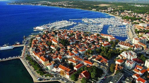 Villa Adriatic - Poletni oddih v Biogradu na Moru, Biograd na Moru, Dalmacija, Hrvaška - 440 EUR - 5x nočitev v moderno opremljenem apartmaju za 4 osebe, Posteljnina in brisače