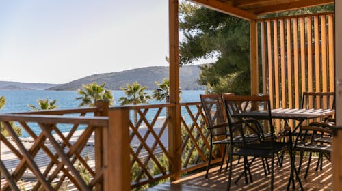 Amadria Park Camp Trogir - Pozdrav poletju v čudovitem Trogirju, Seget Vranjica, Trogir, Hrvaška - 420 EUR - 2x nočitev v Superior mobilni hiški za do 6 oseb (4 odrasle osebe in 2 otroka do 11,99 let brezplačno), Pijača dobrodošlice ob prihodu