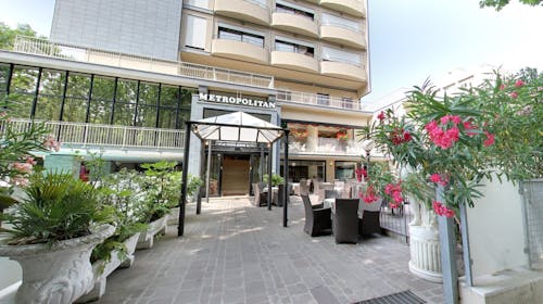 Hotel Metropolitan *** S - Popoln poletni oddih ob morju v Italiji, Bellaria Igea Marina, Italija - 1904 EUR - 7x nočitev v dvoposteljni Superior ali Deluxe sobi z balkonom za 2 osebi, All inclusive v hotelski restavraciji