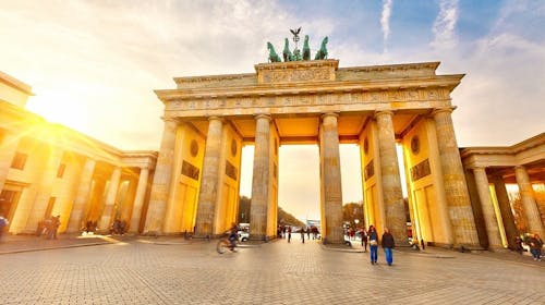 A&O Berlin Hauptbahnhof - Obiščite Berlin, Berlin, Nemčija - 134 EUR - 2x nočitev v dvoposteljni Standard sobi za 2 osebi, Samopostrežni zajtrk
