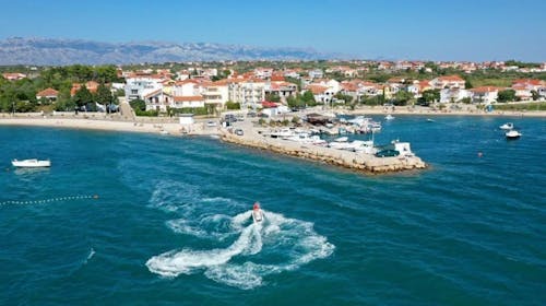Hotel Beni - Last minute pozdrav poletju v Dalmaciji, Vrsi, Dalmacija, Hrvaška - 360 EUR - 3x nočitev v dvoposteljni sobi za 2 osebi (2 otroka do 6. leta brezplačno), Polpenzion