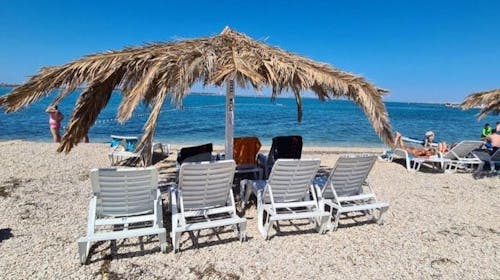 Hotel Beni - Poletje v Dalmaciji, Vrsi, Dalmacija, Hrvaška - 1085 EUR - 7x nočitev v dvoposteljni sobi za 2 osebi (2 otroka do 6. leta brezplačno), Polpenzion
