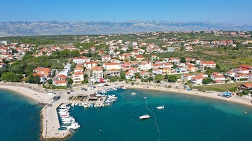 Hotel Beni - Poletje v Dalmaciji, Vrsi, Dalmacija, Hrvaška - 775 EUR - 5x nočitev v dvoposteljni sobi za 2 osebi (2 otroka do 6. leta brezplačno), Polpenzion