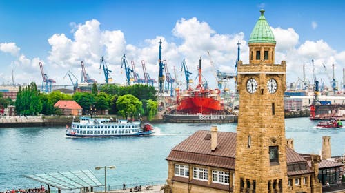 A&O Hamburg City - City break v pristaniškem mestu, Hamburg, Nemčija - 158 EUR - 2x nočitev v dvoposteljni Standard sobi ali Family sobi za 2 osebi (2 otroka do 17. leta brezplačno), Zajtrk