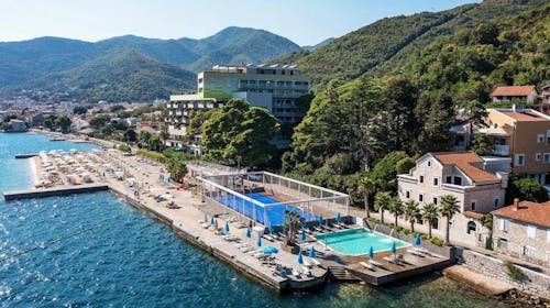 Carine Hotel Park - All inclusive pomlad ob morju, Bijela, Črna gora - 541 EUR - 3x nočitev v dvoposteljni sobi s pogledom na gore za 2 osebi, All inclusive