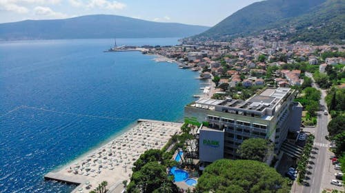 Carine Hotel Park - All inclusive poletje ob morju, Bijela, Črna gora - 953 EUR - 3x nočitev v dvoposteljni sobi s pogledom na gore za 2 osebi, All inclusive