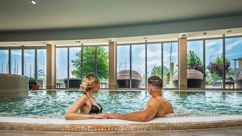 Hotel Golden Lake Resort Balatonfüred, Balatonfüred, Madžarska - 340 EUR - 2x nočitev v dvoposteljni Premium sobi z balkonom za 2 osebi, Polpenzion