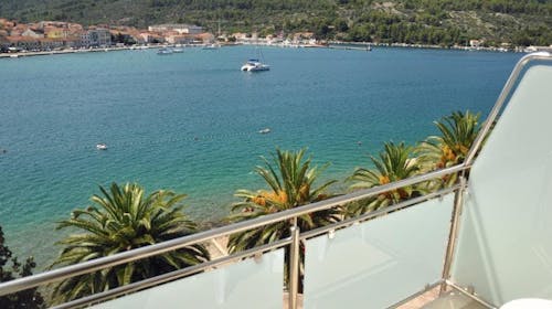 Hotel Posejdon - All inclusive poletje na Korčuli , Vela Luka, Korčula, Dalmacija, Hrvaška - 689 EUR - 5x nočitev v dvoposteljni Standard sobi (stran park) s francoskim balkonom za 2 osebi, All inclusive