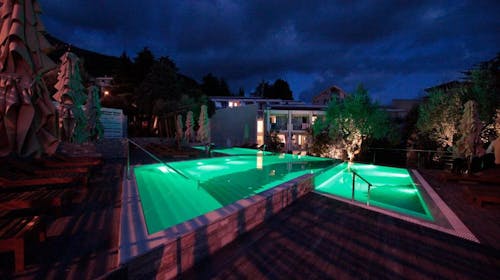 Hotel Castellastva - Poletje v Petrovcu, Petrovac, Črna gora - 461 EUR - 3x nočitev v Standard dvoposteljni sobi za 2 osebi, Polpenzion