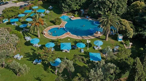 Hotel Rivijera - Poletje v Petrovcu, Petrovac, Črna gora - 420 EUR - 3x nočitev v dvoposteljni Standard sobi za 2 osebi (1 otrok do 11,99 let brezplačno), Polpenzion
