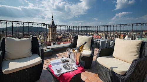 Hotel Suite Home Prague - City break v Pragi, Praga, Češka - 306 EUR - 3x nočitev v veliki dvoposteljni sobi za 2 osebi, Zajtrk