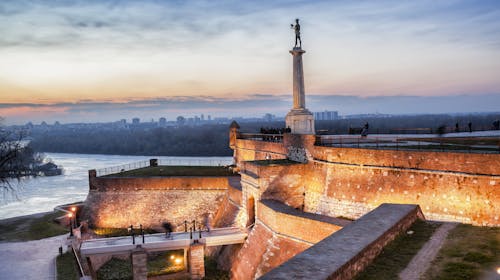 Hotel Constantine The Great - Oddih v Beogradu, Beograd, Srbija - 95 EUR - 1x nočitev v Standard dvoposteljni sobi za 2 osebi (2 otroka do 7. leta brezplačno), Zajtrk