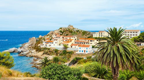 Poletne počitnice na Korziki, Corsica, Francija - 2099 EUR - 7x nočitev v apartmaju ali hotelu za 2 osebi, Povratna letalska karta na Dunaj - Ajaccio - Dunaj