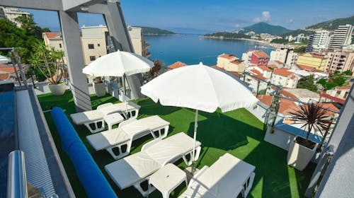Hotel La Mer by Aycon - Družinsko poletje, Rafailovići, Črna gora - 805 EUR - 5x nočitev v dvoposteljni Standard sobi za 2 osebi (1 otrok do 11,99 let brezplačno), Zajtrk