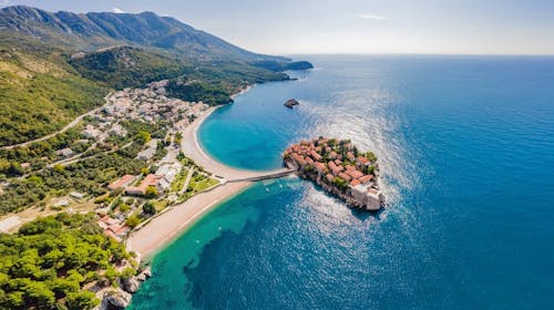 Villa Dvor Kornić - Poletje v Budvi, Budva, Črna gora - 445 EUR - 5x nočitev v dvoposteljni Standard sobi za 2 osebi, Zajtrk