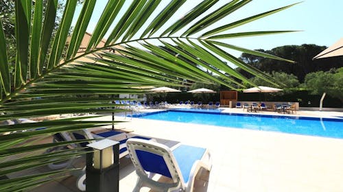 Mediteranska vas San Antonio - Poletje v Dalmaciji v dvoje, Biograd na Moru, Dalmacija, Hrvaška - 482 EUR - 3x nočitev v dvoposteljni sobi s teraso za 2 osebi, Polpenzion