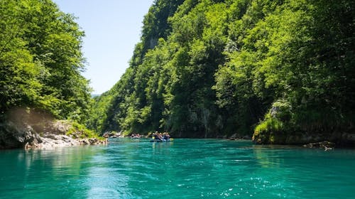 Rafting Tara Montenegro - Nepozabna avantura na reki Tari med tednom, Plužine, Črna gora - 59 EUR - Rafting na reki Tari za 1 osebo, Zajtrk in kosilo