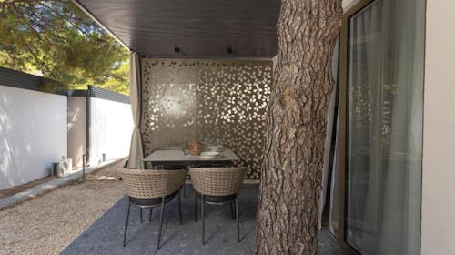 Maris Homes - Lodges - Družinski začetek poletja ob šumenju Jadranskega morja, Žaborić, Hrvaška - 475 EUR - 3x nočitev v Lodge Vili za 2 osebi (1 otrok do 11,99 let brezplačno), Zajtrk v Buffetu Jasenovo