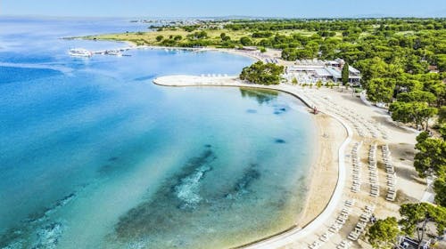 Zaton Holiday Resort - Zabavni družinski oddih v apartmaju Superior, Zaton, Dalmacija, Hrvaška - 122 EUR - 1x nočitev Superior apartmaju z eno splanico za 2 osebi (2 otroka do 17,99 let brezplačno), Uporaba bazenskega kompleksa