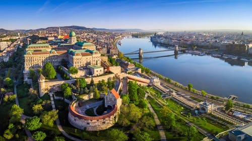 A&O Hotel Budapest City - Sodoben hotel v središču Budimpešte, Budimpešta, Madžarska - 134 EUR - 2x nočitev v dvoposteljni Standard sobi ali Family sobi za 2 osebi (2 otroka do 17. leta brezplačno), Samopostrežni zajtrk