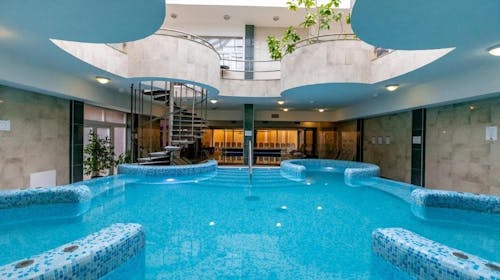 Hotel Vital - Spa in wellness razvajanje v Zalakarosu, Zalakaros, Madžarska - 278 EUR - 2x nočitev v dvoposteljni Standard sobi za 2 osebi, Polpenzion
