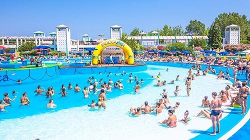 Club Hotel Residence Cesenatico - Oddih v Italiji, Cesenatico, Italija - 1487 EUR - 7x nočitev v štiriposteljni sobi z balkonom za 2 osebi (2 otroka do 14 let brezplačno), All inclusive