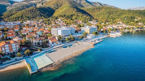 Carine Hotel Delfin - All inclusive poletje ob morju, Bijela, Črna gora - 812 EUR - 3x nočitev v dvoposteljni sobi s pogledom na gore za 2 osebi, All inclusive