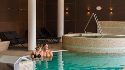 Hotel Golden Lake Resort Balatonfüred, Balatonfüred, Madžarska - 510 EUR - 3x nočitev v dvoposteljni Premium sobi z balkonom za 2 osebi, Polpenzion