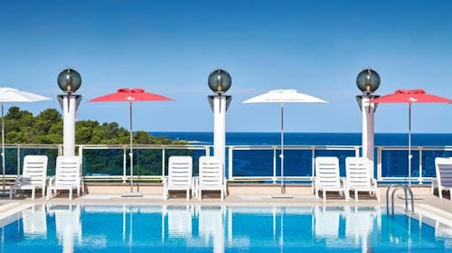 Hotel Gran Vista Plava Laguna - Poletje v Poreču, Poreč, Istra, Hrvaška - 649 EUR - 7x nočitev v dvoposteljni Economy sobi z dodatnim ležiščem za 2 osebi (1. otrok do 11,99 let in 2. otrok do 4,99 let brezplačno), Polpenzion in pijača ob večerji