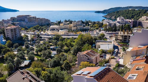 Hotel Bono by Aycon - Družinska pomlad in jesen, Bečići, Črna gora - 289 EUR - 3x nočitev v dvoposteljni Standard sobi (z dodatnim ležiščem) za 2 osebi (1 otrok do 11,99 let brezplačno), Zajtrk
