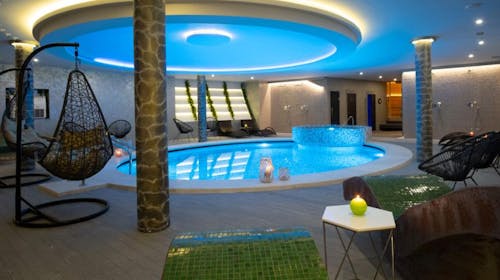 Grad Sunca - Hotel SL Panorama - Vrhunski wellness oddih, Trebinje, Bosna in Hercegovina - 179 EUR - 2x nočitev v dvoposteljni sobi za 2 osebi (2 otroka do 6,99 let brezplačno), Zajtrk