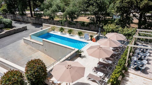 Hotel Idila by Aycon - Družinsko poletje, Budva, Črna gora - 476 EUR - 3x nočitev v dvoposteljni Deluxe sobi s pogledom na park za 2 osebi (1 otrok do 11,99 let brezplačno), Zajtrk