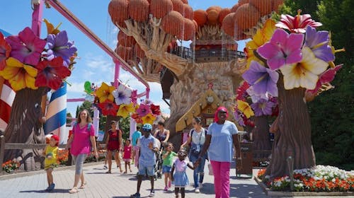 Gardaland Park - Enodnevna vstopnica , Castelnuovo del Garda, Italija - 40 EUR - 1x enodnevna vstopnica za osebe nad 90 cm, Brezplačen vstop za otroke, ki so nižji od 90 cm