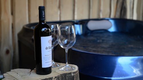 Camping Menina - Spomladanski oddih z zasebno savno in jacuzzijem, Rečica ob Savinji, Slovenija - 425 EUR - 4x nočitev v glamping hiški s finsko savno in jacuzzijem za 4 osebe, Ogrevanje in klimo
