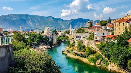 Hotel Emen - Oddih v starem delu Mostarja, Mostar, Bosna in Hercegovina - 82 EUR - 1x nočitev v dvoposteljni sobi za 2 osebi, Zajtrk