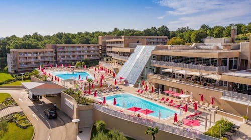 Hotel Molindrio Plava Laguna - Družinsko poletje v Poreču, Poreč, Istra, Hrvaška - 1549 EUR - 7x nočitev v Economy sobi za 2 osebi (1 otrok do 11,99 let in 1 otrok do 4,99 let brezplačno), Polpenzion