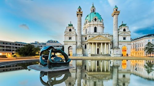 A&O Wien Hauptbahnhof - Bivanje v srcu Dunaja, Dunaj, Avstrija - 158 EUR - 2x nočitev v dvoposteljni Standard sobi ali Family sobi za 2 osebi (2 otroka do 17. leta brezplačno), Zajtrk